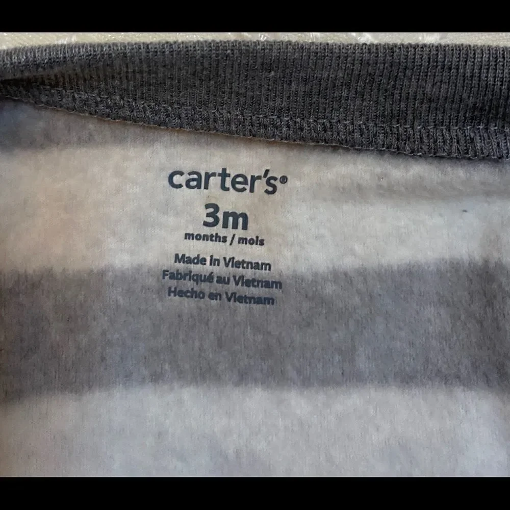 🎉Carter’s  baby boy zippered jumpsuits  size 3 M